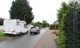 In diesem Bereich des Eschenweges hat die Verwaltung eine Verkehrszählung durchführen lassen. Die Ergebnisse sprechen gegen die Forderung der Anwohner, verkehrsberuhigende Maßnahmen zu ergreifen. - Dieter Asbrock In diesem Bereich des Eschenweges hat die Verwaltung eine Verkehrszählung durchführen lassen. Die Ergebnisse sprechen gegen die Forderung der Anwohner, verkehrsberuhigende Maßnahmen zu ergreifen. - Dieter Asbrock