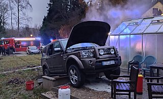 Spektakulär sieht der Unfall aus, zu dem die Feuerwehr Dörentrup nach Schwelentrup ausrückte. - Feuerwehr Dörentrup Spektakulär sieht der Unfall aus, zu dem die Feuerwehr Dörentrup nach Schwelentrup ausrückte. - Feuerwehr Dörentrup