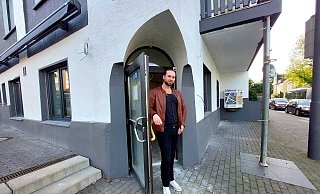 Daniel Clemens Fischer (28) baut die ehemalige Kneipe "Zum kleinen Fritz" gerade in ein richtiges Restaurant um. - Janet König Daniel Clemens Fischer (28) baut die ehemalige Kneipe "Zum kleinen Fritz" gerade in ein richtiges Restaurant um. - Janet König