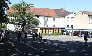 Weitsprung ist an der Grundschule Bösingfeld momentan nicht machbar. - Archivfoto: Janet König Weitsprung ist an der Grundschule Bösingfeld momentan nicht machbar. - Archivfoto: Janet König