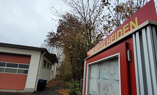 Die Standorte der Feuerwehr in Hörste und Heiden sind zu klein. Es soll neu gebaut werden, in Heiden waren die Voraussetzungen am alten Standort dafür nicht ideal. - Archivfoto: Astrid Sewing