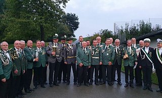 Die erfolgreichen Schützen des Obristenpokalschießens. - Schützenverein Humfeld Die erfolgreichen Schützen des Obristenpokalschießens. - Schützenverein Humfeld