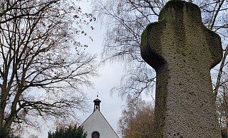 Dorfgemeinschaft und Kirchengemeinde halten den Umbau der Kapelle in Hagen für eine gute Idee. Im Hauptausschuss waren CDU, FDP, Grüne und AfD dagegen. Eine Abstimmung gab es nicht, der Rat muss ran. - Astrid Sewing