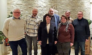 Von jetzt an gemeinsam: Heinz Grützmacher, Matthias Kaiser, Ellen Stock, Rainer Brinkmann, Janina Moritz, Axel Wiebusch und Detlef Steffen (von links). - SPD Lage