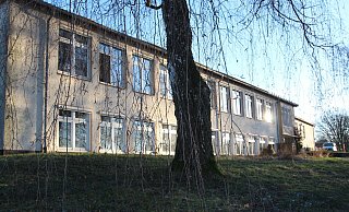 Die Stadtverwaltung hat Um- und Anbaupläne für die Grundschulen Kirchheide (Foto) und Lieme entwickelt. Die Ratsfraktionen von SPD, Grünen und "Bürgern für Lemgo" setzen dagegen auf einen Neubau. - Jens Rademacher/Archivfoto