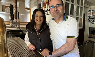 Bachir Haso und seine Frau Nadiya Daud führen die Gaststätte "Zum Stumpfen Turm" mit dem bewährten Konzept weiter. - Sandra Castrup