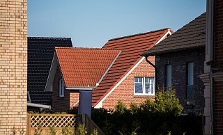Auch in Detmold werden Besitzer von Wohneigentum bald stärker zur Kasse gebeten. - Daniel Bockwoldt/dpa Auch in Detmold werden Besitzer von Wohneigentum bald stärker zur Kasse gebeten. - Daniel Bockwoldt/dpa