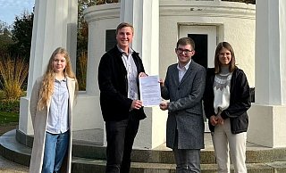 (von links) Annika Jost, Haakon Herrmuth, Tim Alexander und Nele Reschinsky. - Junge Union/Grüne Jugend