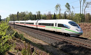 Nach den Planungen der Deutschen Bahn ist es nicht ausgeschlossen, dass ICEs – hier ein Hochgeschwindigkeitszug bei Altenbeken – auch durch Nordlippe fahren werden. Die Bürgermeister haben allerdings ihre Zweifel. - Wolfgang Klee/Deutsche Bahn Nach den Planungen der Deutschen Bahn ist es nicht ausgeschlossen, dass ICEs – hier ein Hochgeschwindigkeitszug bei Altenbeken – auch durch Nordlippe fahren werden. Die Bürgermeister haben allerdings ihre Zweifel. - Wolfgang Klee/Deutsche Bahn