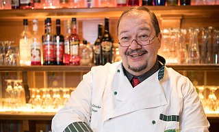 Das erste Mal in 17 Jahren sind Gastronom Norbert Lange im Landhaus Schieder Gäste davongelaufen, ohne die Rechnung zu bezahlen. - Torben Gocke