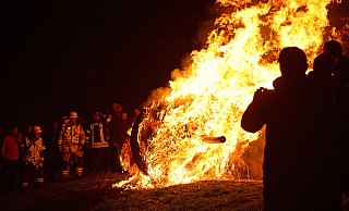 Auch nach zweijähriger Coronapause war der Osterräderlauf wieder ein Besuchermagnet. Mehr als 20.000 Menschen hatten das Spektakel am Ostersonntag verfolgt. - Archivfoto: Nicole Ellerbrake