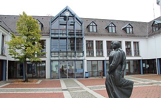 Für die Sanierung des Augustdorfer Rathauses stehen der Gemeinde weniger Fördergelder zur Verfügung, als sie sich erhofft hatte. - Archivfoto: Nadine Uphoff