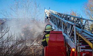 Das Haus wurde bei dem Brand vollständig zerstört. - FreitagTV