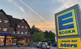 Für den Edeka-Standort an der Herforder Straße mitten im Ortskern gibt es keine Erweiterungsmöglichkeiten. Foto: Birgit Guhlke - Birgit Guhlke Für den Edeka-Standort an der Herforder Straße mitten im Ortskern gibt es keine Erweiterungsmöglichkeiten. Foto: Birgit Guhlke - Birgit Guhlke