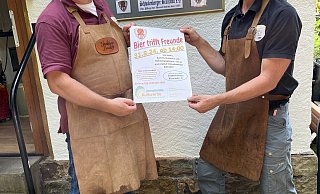 Geschäftsführer Dirk Beckmann (links) und Schatzmeister Dirk Meinberg laden zum Jubiläum. - Schwalenberger Brauzunft