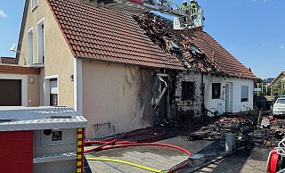Ein Teil des Hauses wird nicht mehr bewohnbar sein. - Freitag TV Ein Teil des Hauses wird nicht mehr bewohnbar sein. - Freitag TV