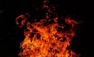 In einer Flüchtlingsunterkunft an der Hamelner Straße wurde Feuer gelegt. - Symbolbild Pixabay/Ronald Plett