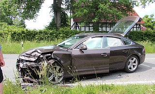 Unfall auf der Bielefelder Straße. - Cordula Gröne