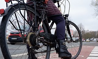 Die Polizei appelliert an Radfahrer, Radwege nur auf der jeweils rechten Seite in Fahrtrichtung zu benutzen. - Archivfoto: Lorraine Brinkmann Die Polizei appelliert an Radfahrer, Radwege nur auf der jeweils rechten Seite in Fahrtrichtung zu benutzen. - Archivfoto: Lorraine Brinkmann