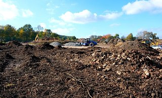 Für das neue Gewerbegebiet wird der Boden bereitet. Die Nachfrage ist nach Darstellung der Stadt bereits groß. - Sven Koch Für das neue Gewerbegebiet wird der Boden bereitet. Die Nachfrage ist nach Darstellung der Stadt bereits groß. - Sven Koch