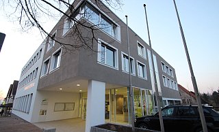 Die Rathaustoilette dient als Alternative für die Anlage auf dem Rathausplatz. Außerhalb der Dienstzeiten der Verwaltung ist sie allerdings geschlossen. - Archivfoto: Jens Rademacher Die Rathaustoilette dient als Alternative für die Anlage auf dem Rathausplatz. Außerhalb der Dienstzeiten der Verwaltung ist sie allerdings geschlossen. - Archivfoto: Jens Rademacher