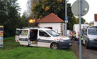 Am Marktkauf-Kreisel fackeln die Stadtwerke Gas ab. - Jens Rademacher