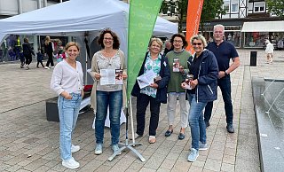 Wiebke Kopsieker (Grüne, von links), Melanie Reichert (Grüne), Monika Prüßner-Claus (Freie Wähler), Regina Perunovic (FDP), Christine Fanenbruck (Grüne) und Frank Exner (CDU). - Detlef Stuke Wiebke Kopsieker (Grüne, von links), Melanie Reichert (Grüne), Monika Prüßner-Claus (Freie Wähler), Regina Perunovic (FDP), Christine Fanenbruck (Grüne) und Frank Exner (CDU). - Detlef Stuke
