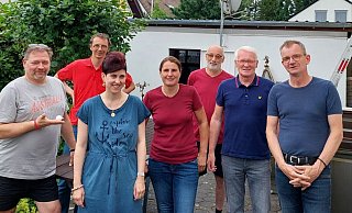 Der Vorstand: (von links) Gerätewart Ralf Kattner, Herrenwart Stephan Denk, Schriftführerin Miriam Pilger, Damenwartin Tanja Wächter, Jugendwart Bernd Krähe, stellvertretender Vorsitzender Rainer Kleine und Vorsitzender Stephan Bugert. - TTV Horn-Bad Meinberg Der Vorstand: (von links) Gerätewart Ralf Kattner, Herrenwart Stephan Denk, Schriftführerin Miriam Pilger, Damenwartin Tanja Wächter, Jugendwart Bernd Krähe, stellvertretender Vorsitzender Rainer Kleine und Vorsitzender Stephan Bugert. - TTV Horn-Bad Meinberg