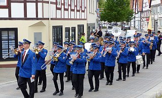 Auch das Blasorchester Lügde profitiert von der Musikschule, die den Nachwuchs ausbildet. - Bildrechte: Blasorchester Lügde Auch das Blasorchester Lügde profitiert von der Musikschule, die den Nachwuchs ausbildet. - Bildrechte: Blasorchester Lügde