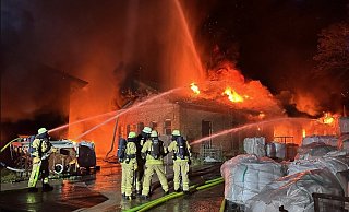 Beim Großeinsatz im Steinheimer Papiermühlenweg war auch die Feuerwehr Schieder-Schwalenberg zur Stelle, wohl der anspruchvollste Einsatz im vergangenen Jahr, wie der stellvertretende Stadtbrandmeister Kai-Uwe Deilke berichtet. - Archivfoto: Feuerwehr Steinheim