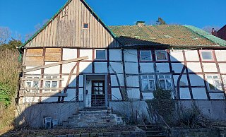 Das marode Haus in der Alten Torstraße wird abgerissen. - Michaela Weiße