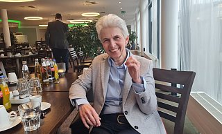 Zugewandt und aufmerksam: Von der Bissigkeit, die bei Auftritten auf öffentlicher Bühne manchmal durchblitzt, ist im Gespräch mit der LZ bei Marie-Agnes Strack-Zimmermann nichts zu spüren. - Marianne Schwarzer