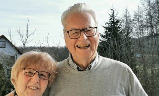 Feiern am Sonntag ihre eiserne Hochzeit: die "Ur-Bösingfelder" Ingrid und Rolf Kuhfuß. - Sylvia Frevert Feiern am Sonntag ihre eiserne Hochzeit: die "Ur-Bösingfelder" Ingrid und Rolf Kuhfuß. - Sylvia Frevert