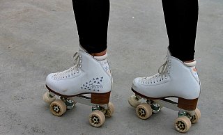 Das Rollschuh-Training funktioniert am besten auf festem Untergrund, nicht auf Hallenböden. Deswegen sollen die Sportlerinnen und Sportler des TBV Jahn-Alverdissen eine neue Fläche am Wolfsiek bekommen. - Symbolbild: Pixabay