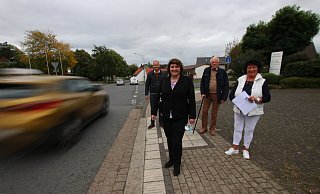 Ellen Stock an der Kirchheider Straße. - SPD Stadtverband Ellen Stock an der Kirchheider Straße. - SPD Stadtverband