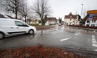 Der Kreisverkehr in Bösingfeld soll schon lange neu gemacht werden. - Archivfoto: Jens Rademacher Der Kreisverkehr in Bösingfeld soll schon lange neu gemacht werden. - Archivfoto: Jens Rademacher