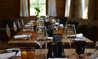 Die Gastronomen blicken zuversichtlich in die Zukunft, sind aber auch wegen steigender Kosten in Sorge. - Symbolbild Pixabay