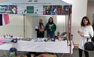 Der Stand des Vereins „Tierschutz der Tat“ beim Abschiedskonzert von Ingo Dickewied. - Verein "Tierschutz der Tat"