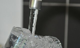 Wer in Hohenhausen ein Haus besitzt, ist automatisch Mitglied des Wasserbeschaffungsverbandes. Laut LZ-Informationen gibt es in diesem allerdings schon lange Streit zwischen Mitgliedern und Vorstand. - Symbolbild: Pixabay