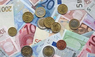 Eine Reihe von finanziellen Unwägbarkeiten prägen den Detmolder Haushalt. Deshalb lehnen eine Reihe von Fraktionen ihn ab und fordern mehr Transparenz in Bezug auf das Minus, das Detmold wirklich erwartet. - Pixabay