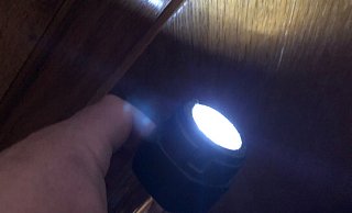 In einer Siedlung in Hörste waren am Montag ab dem späten Nachmittag Taschenlampen gefragt. - Thomas Reineke In einer Siedlung in Hörste waren am Montag ab dem späten Nachmittag Taschenlampen gefragt. - Thomas Reineke