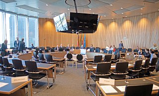 Der parlamentarische Untersuchungsausschuss zum langjährigen Kindesmissbrauch in Lügde hat die Zeugenvernehmung nach der Sommerpause fortgesetzt. - Verwendung weltweit