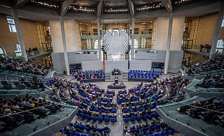 Das Parlament soll in Zukunft nur noch 630 Abgeordnete haben – mehr als hundert weniger als bisher. Die Reform des Wahlrechts hat aber unter den Politikern nicht nur Freunde. - picture alliance/dpa | Michael Kappeler