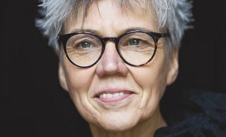 Esther Kinsky steht im Mittelpunkt der Autorentage. - Europäischen Laboratorium Esther Kinsky steht im Mittelpunkt der Autorentage. - Europäischen Laboratorium