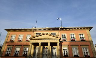 Die Stadt Detmold hat die israelische Flagge als Zeichen der Solidarität gehisst. - Janet König