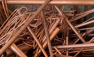 Die Einbrecher stemmten Kupferrohre aus der Wand. - Symbolbild Pixabay