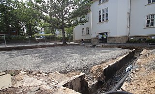 Auf dieser Fläche stand die alte Pausenhalle. - Jens Rademacher Auf dieser Fläche stand die alte Pausenhalle. - Jens Rademacher