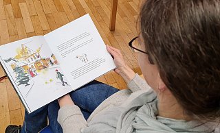 Linda Mieleck hat alle Bilder zum Buch illustriert. - SOS-Kinderdorf e.V. Linda Mieleck hat alle Bilder zum Buch illustriert. - SOS-Kinderdorf e.V.