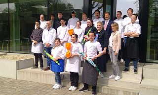 Gewonnen haben alle Azubis bei der Koch-Projektwoche im Felix-Fechenbach-Berufskolleg. Sie wissen nun, wie man den vegetarischen und veganen Trend im Restaurant umsetzen kann. - Heiko Hemjeoltmanns Gewonnen haben alle Azubis bei der Koch-Projektwoche im Felix-Fechenbach-Berufskolleg. Sie wissen nun, wie man den vegetarischen und veganen Trend im Restaurant umsetzen kann. - Heiko Hemjeoltmanns