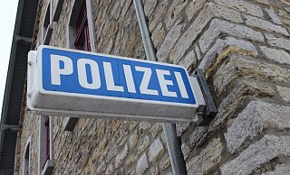 Die Polizei fahndet nach den Einbrechern, die am Samstag in ein Einfamilienhaus in Asemissen eingestiegen sind. - Jens Rademacher Die Polizei fahndet nach den Einbrechern, die am Samstag in ein Einfamilienhaus in Asemissen eingestiegen sind. - Jens Rademacher